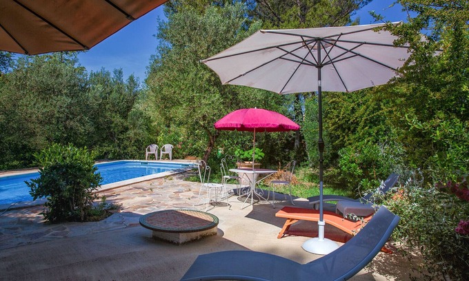 Uzes Villa | Duchy of Uzès Villa Celina with park private swimming pool air conditioning free wifi