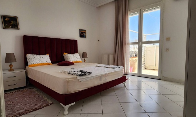 Aousja Apartment | Duplex Bien Equipe Securise Avec Jardin et Veranda