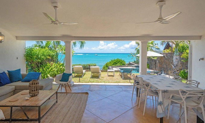 Cap Malheureux House | Duplex La HOULE- waterfront, colonial style