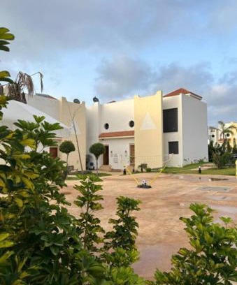 Skhirat Plage Villa | Duplex moderne avec jardin privé 5 min de la mer