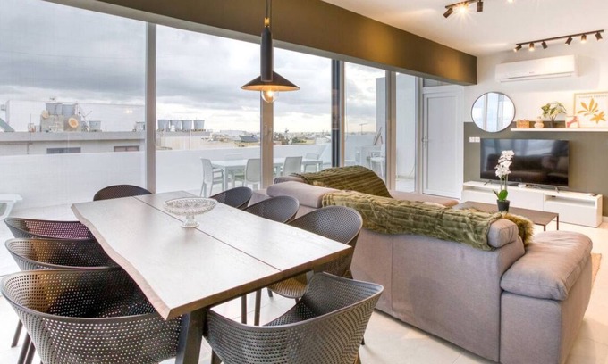 San Gwann Apartment | Duplex PAD 3BR Penthouse in San Gwann