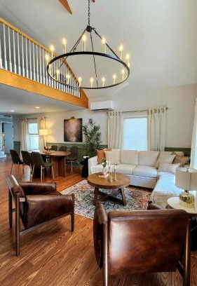 Wellington-Harrington Apartment | Duplex Rooftop at MIT Kendall Sq - 2 FREE Parking