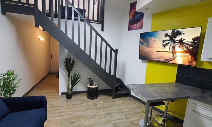 Sablon - Trudaine Apartment | Duplex T2 Neuf Jardin Lecoq