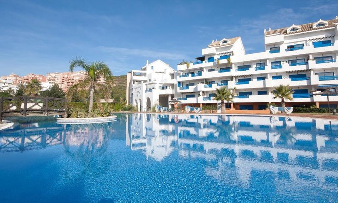 Castillo de Sabinillas Apartment | Duqua Suites Golf and Gardens