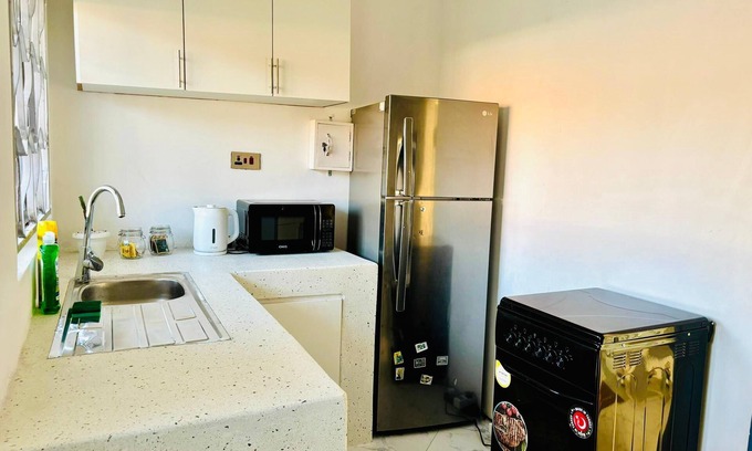 Entebbe Apartment | Dutus ApartHotel Entebbe