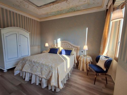 Cremona House | E R Suite