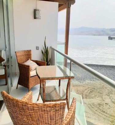 Cerro Azul Apartment | e-t*| Apartamento frente al mar