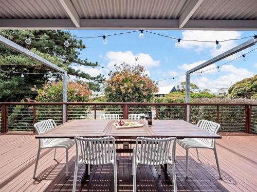 Eagle Bay House | Eagle Bay Beach House - 300m to the beach!