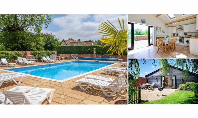 Saxmundham Cottage | East Green Farm Cottages - Gardeners Cottage - sleeps 4 guests in 2 bedrooms