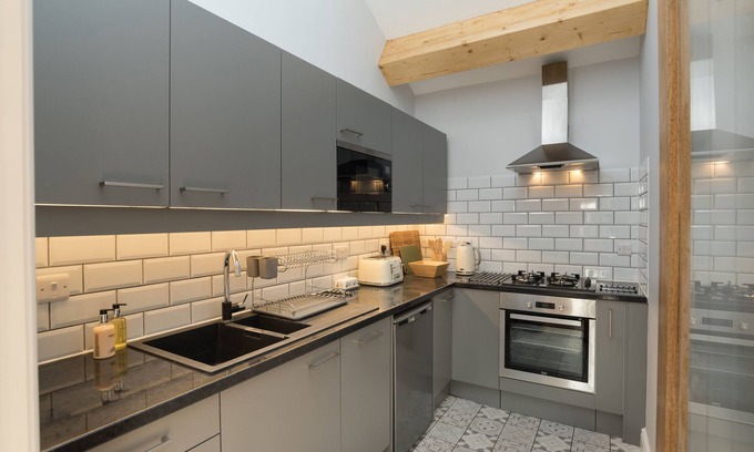 Belluton Cottage | East Wing