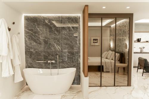 Monopoli Apartment | Easter Suites Luxury - Signature Stays in Monopoli