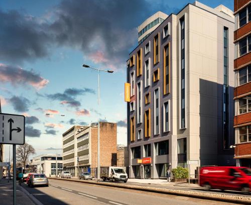 Adamsdown Hotel | easyHotel Cardiff