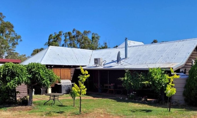 Katrine Other | "Eccles" Rustic style accommodation with mod cons