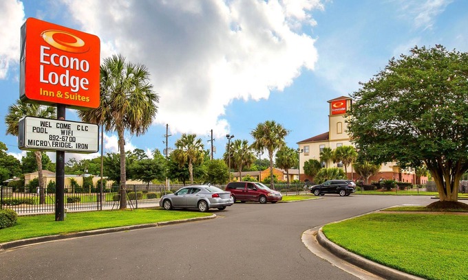 Beaumont Hotel | Econo Lodge Inn & Suites Beaumont