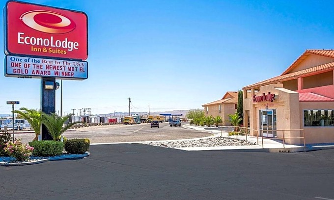 Ridgecrest Hotel | Econo Lodge Inn & Suites near China Lake Naval Station