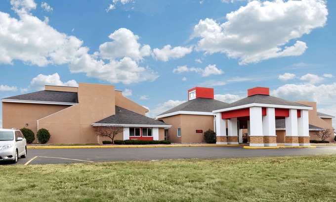 Rothschild Hotel | Econo Lodge Wausau - Rothschild