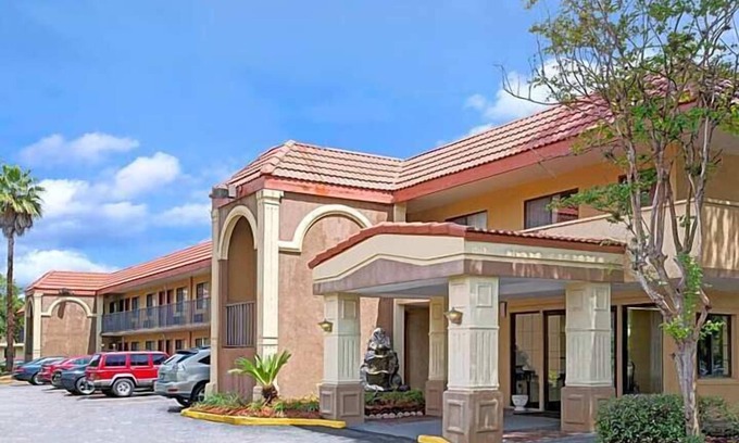 Doctors Inlet Hotel | Economy Inn Jax-OP