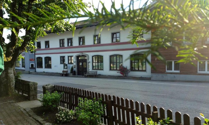 Nammering Bed & Breakfast | Edel Weiss Gästezimmer