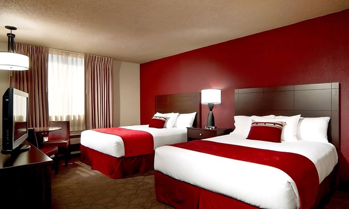 Laughlin Hotel | Edgewater Casino Resort, 2 x Sedona Queen Non Smoking Room, Free Onsite Parking!