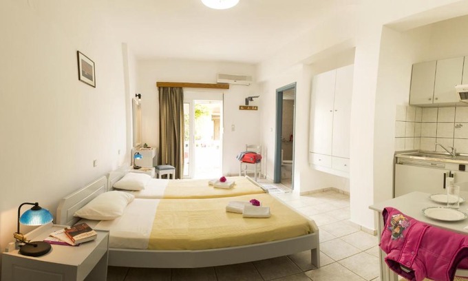 Kissamos Apartment | Edgewater Studios