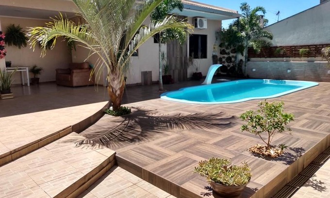 Foz do Iguacu House | Edicula com um quarto banheiro e piscina e lazer