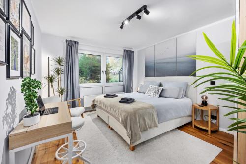 Schloßchemnitz Apartment | EDLER WOHNRAUM Noble Stadtoase mit Boxspringbett, Kaffeevollautomat, Lift & Parkplatz