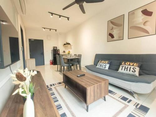 Subang Jaya Apartment | Edumetro @ Subang Jaya by Manhattan Group