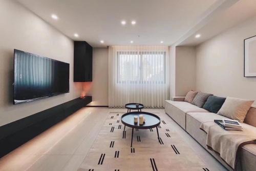 Downtown Shanghai Apartment | EHUB - Nanjing Road 2Bedroom Apartment