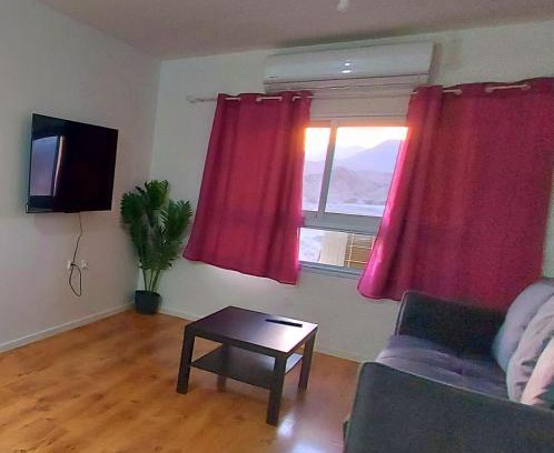 Eilat Apartment | Eilat Octopus Apartment - אילת אוקטופוס -שני חדרים וסלון, בריכה בקיץ