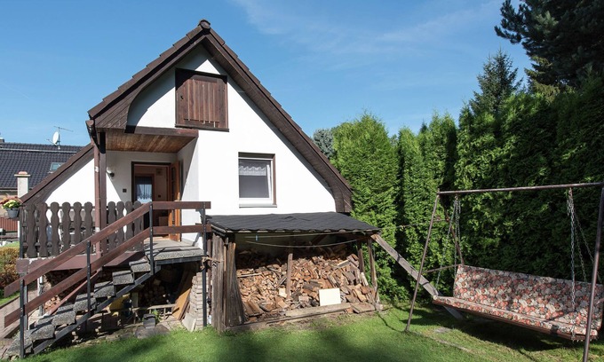 Beerheide House | Einladende Ferienwohnung mit Außenpool