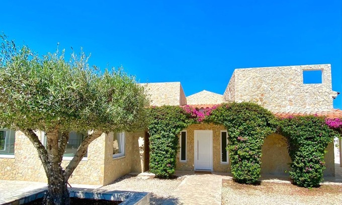 Aljezur House | Einzigartige Villa in der Nähe des Ozeans Großzügiger Poolbereich