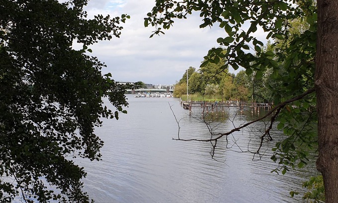 Spandau Apartment | Eiswerder - Island apartment in the Havel modern with balcony