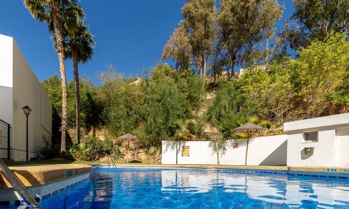 Ventanicas-El Cantal House | EL CANTAL - Cosy flat with communal pool near the beach and Free WiFi.
