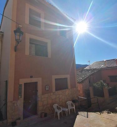 Camarena de la Sierra House | El Castillejo de Camarena de la Sierra