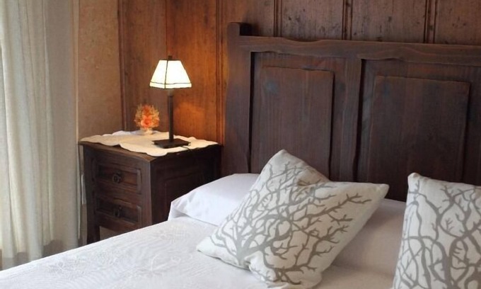 Navaluenga Cottage | El Mirador del Alberche III Self catering (10-18 people)