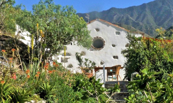 Hermigua House | "El Tangaro", charming cottage, subtropical garden, superb ocean view
