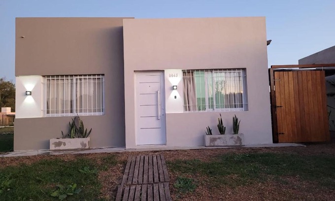 Concepcion del Uruguay House | El viejo Chañar