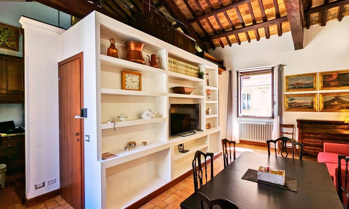 Rione XI Sant'Angelo Apartment | Elegance in Rome's Heart - Smart Lodging Prime