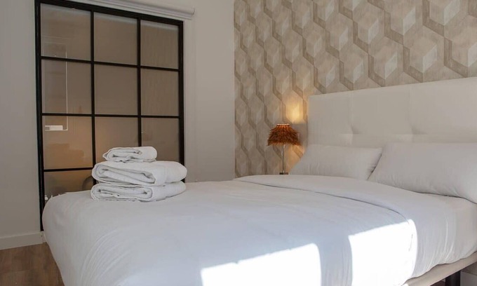 Imperial Apartment | Elegant 3 Bedroom in La Latina
