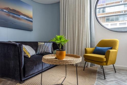 Cape Town City Centre Apartment | Elegant City Pad