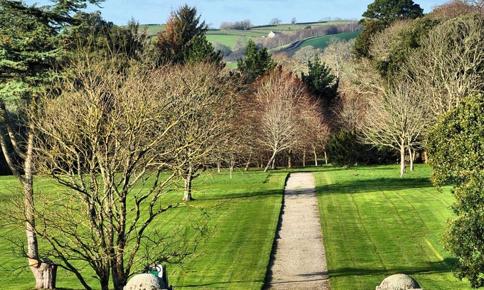 Torpoint Apartment | Elegant Flat in Grounds of a Beautiful National Trust House