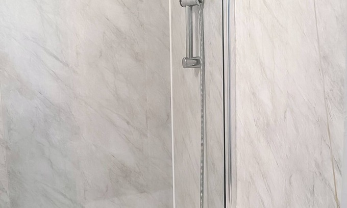 Fenny Stratford House | Elegant home for your relaxation