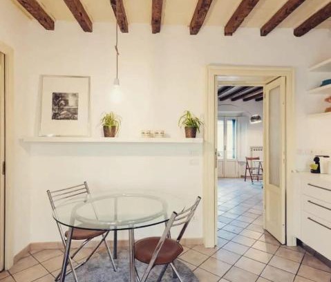 Porta Genova Apartment | Elegant naviglio cool area large 5 pax with elevator