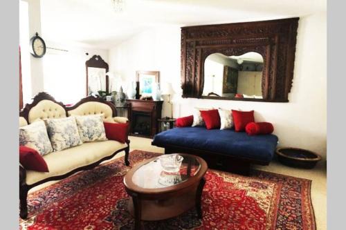 Claremont Apartment | Elegant Spacious Private Studio ~ Upscale Berkeley