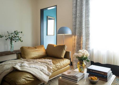 Hudson Apartment | Elegant Townhouse, Hudson center, 3 ensuite baths