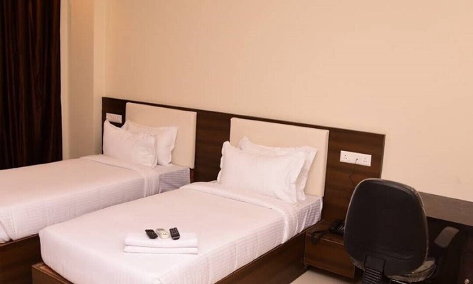 Lakshminarayana Pura Apartment | Elephant Suites Brookefield # 4