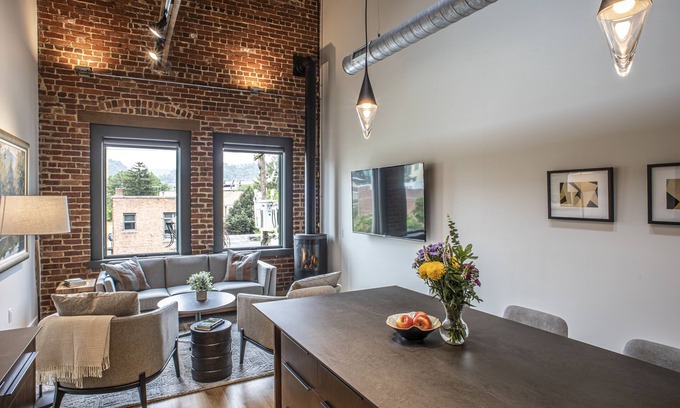 Downtown Asheville Hotel | Elevation Lofts Hotel