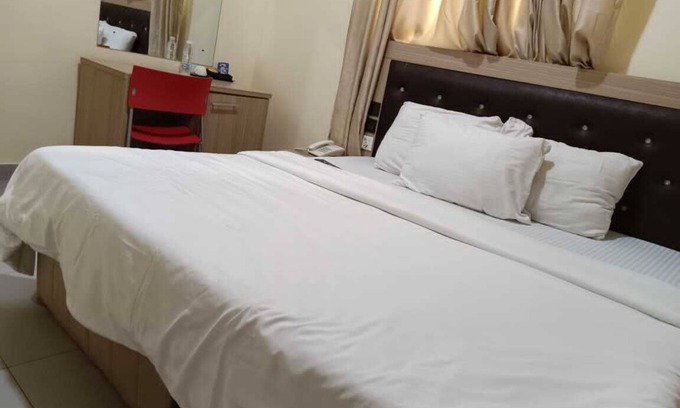 Akure Hotel | Eleventh House Hotel and Suites