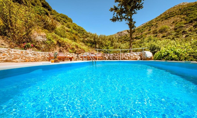 Perivolia Apartment | Ellafos Traditional Living