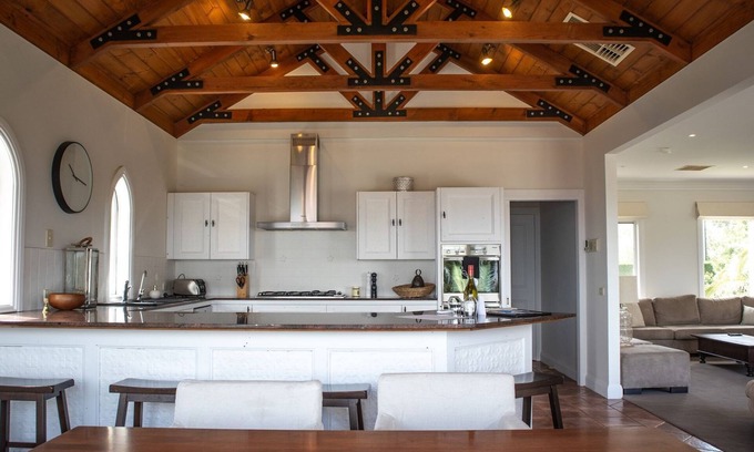 Mount Martha House | Elmie Beach Resort- Mount Martha